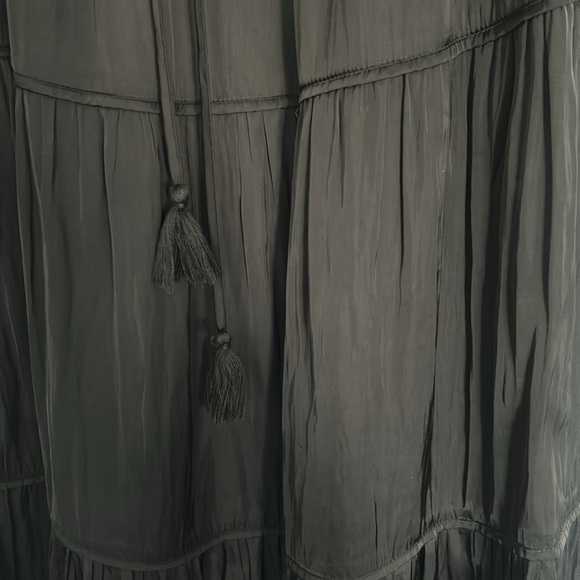 NWT - Beautiful Midi Joie Black Skirt - Size Small - Picture 4 of 6